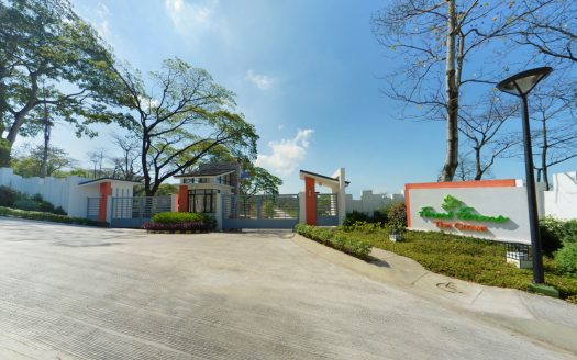 Forest Farms At The Grove